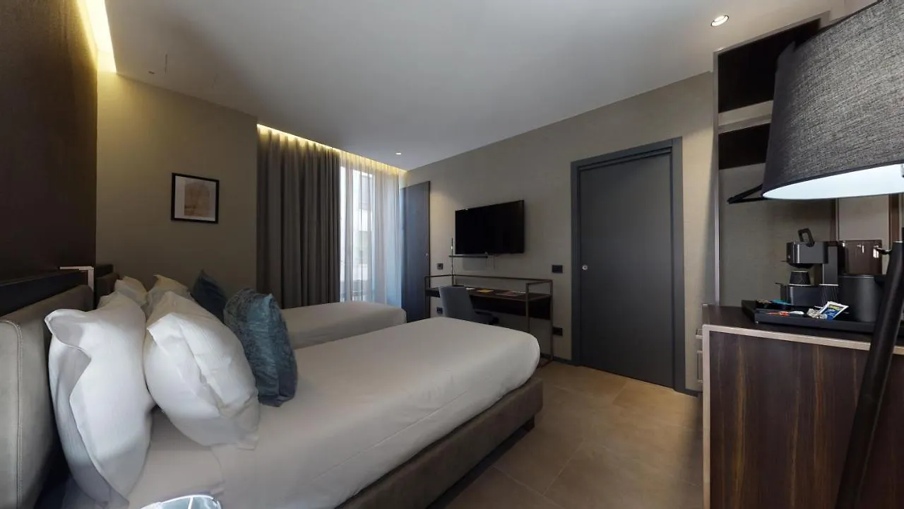 GALLERIA ALTIDO The Smart Boutique APARTHOTEL Milan