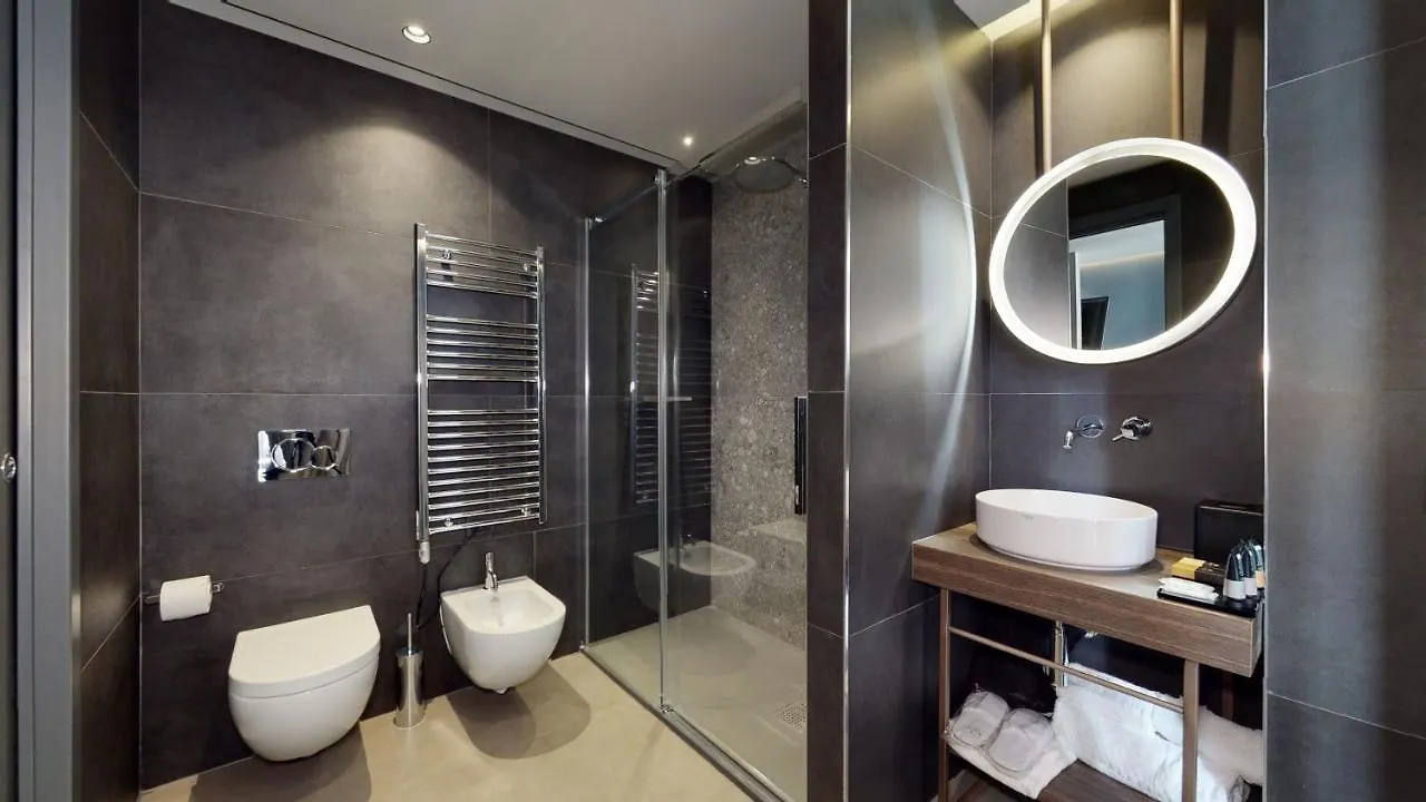 GALLERIA ALTIDO The Smart Boutique APARTHOTEL Milan
